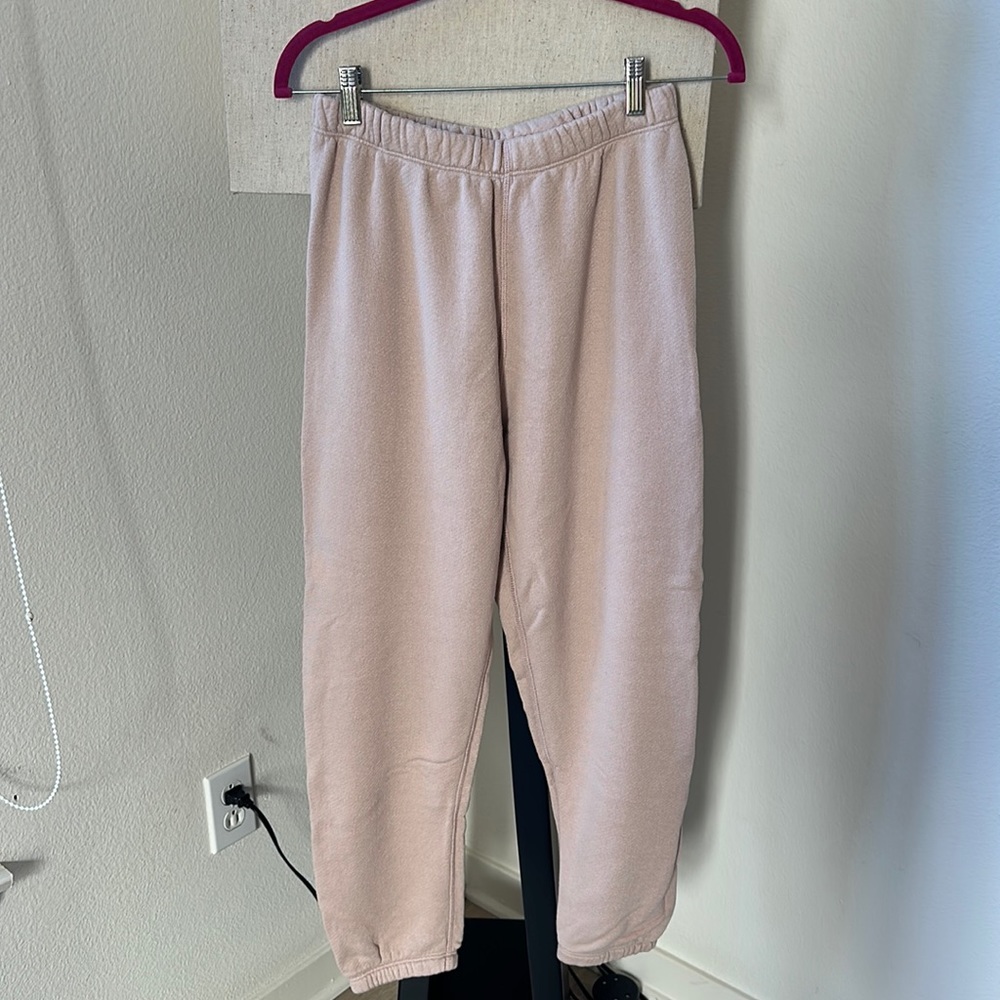 Jenni Kayne Saturday sweatpant Blush color size medium brand new never worn